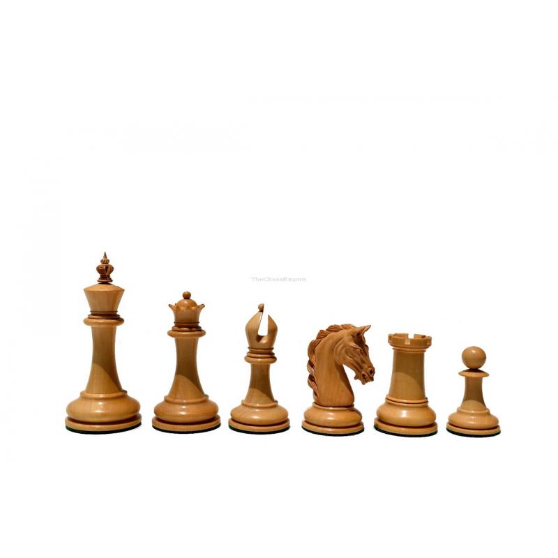 Skrupulatnie wykonane pionki do gry w szachy - The Chess Empire